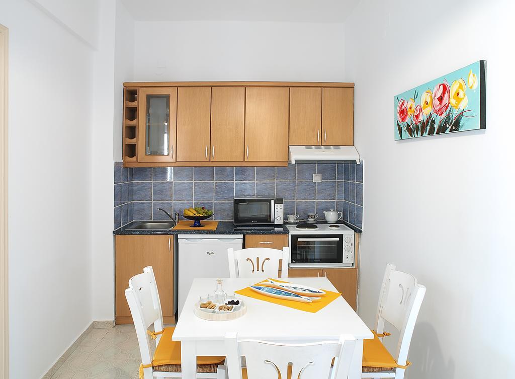 Almiris Seaside Apartments Almirida Extérieur photo