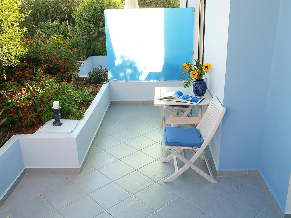 Almiris Seaside Apartments Almirida Extérieur photo