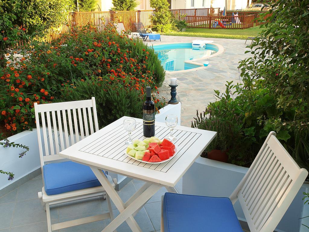 Almiris Seaside Apartments Almirida Extérieur photo